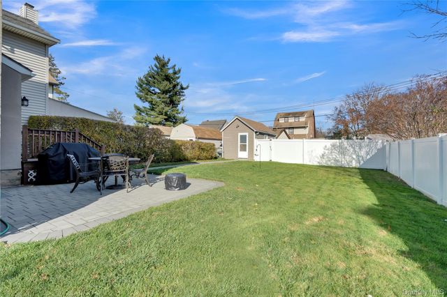 33 Pratt Street, New Rochelle, NY 10801