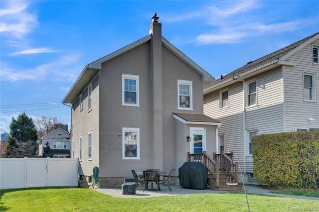 33 Pratt Street, New Rochelle, NY 10801