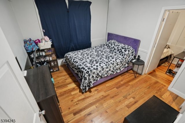 648 Myrtle St, Elizabeth City, NJ 07202