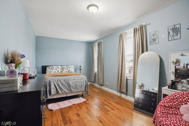 648 Myrtle St, Elizabeth City, NJ 07202