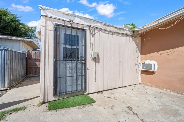 780 Beardsley Dr, West Sacramento, CA 95605