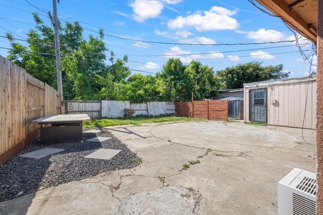 780 Beardsley Dr, West Sacramento, CA 95605