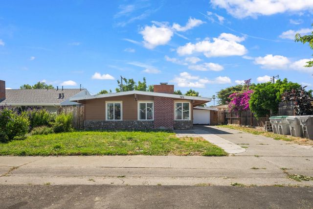 780 Beardsley Dr, West Sacramento, CA 95605