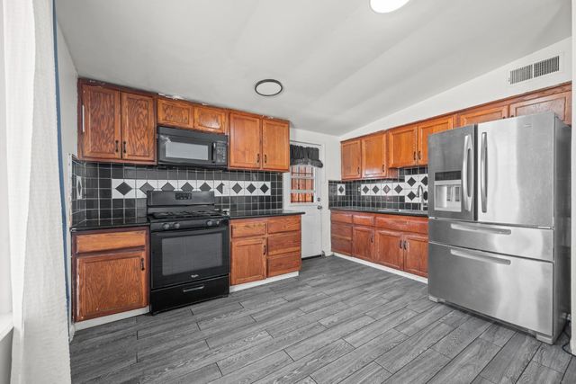 780 Beardsley Dr, West Sacramento, CA 95605