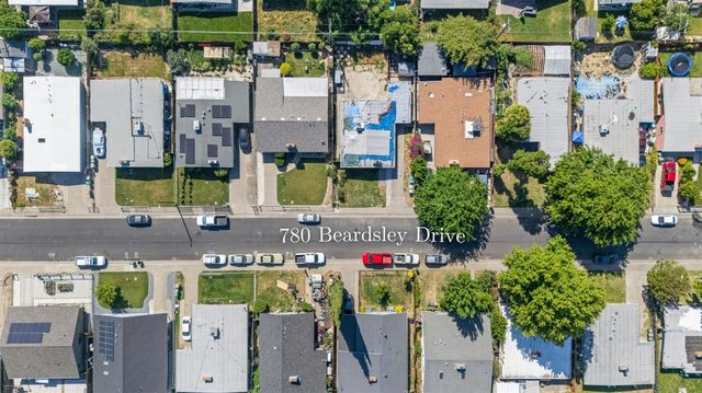 780 Beardsley Dr, West Sacramento, CA 95605