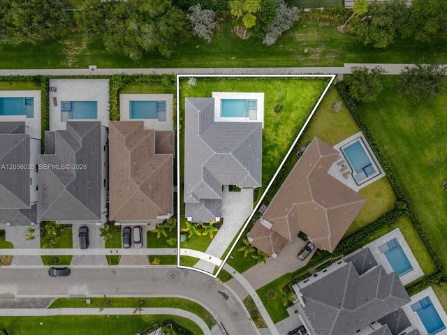 19701 NE 16 PL, Miami, FL 33179