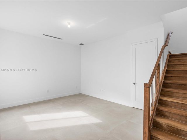 19701 NE 16 PL, Miami, FL 33179