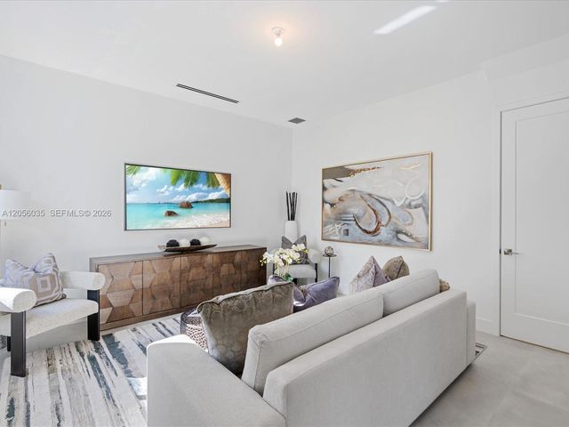 19701 NE 16 PL, Miami, FL 33179