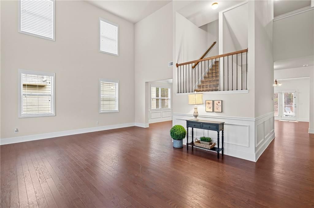 Image 14 of property listing at 1340 Apple Blossom, Cumming, GA 30041