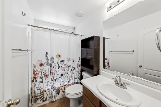 2107 E HUNTINGTON Drive, Phoenix, AZ 85040