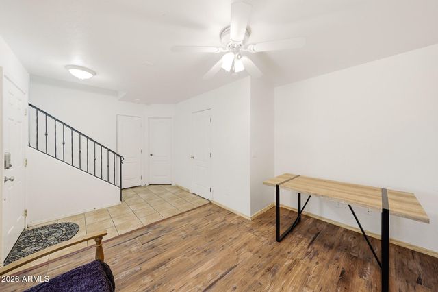 2107 E HUNTINGTON Drive, Phoenix, AZ 85040