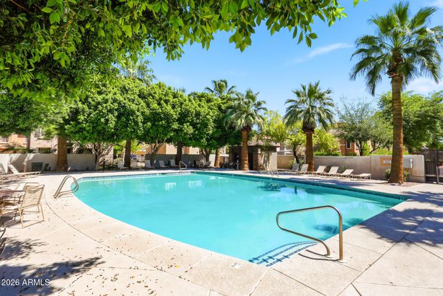 2107 E HUNTINGTON Drive, Phoenix, AZ 85040