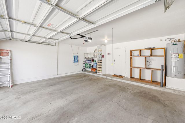 2107 E HUNTINGTON Drive, Phoenix, AZ 85040