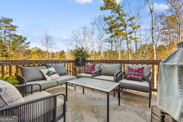 295 Birdie Circle, Fairburn, GA 30213