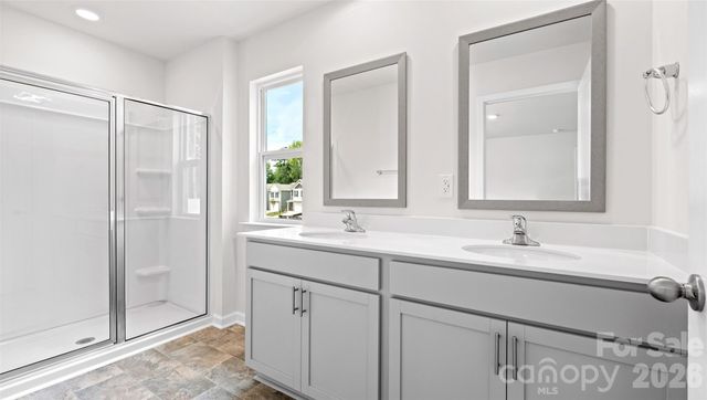 51 Caroline Valley Lane, Hendersonville, NC 28792