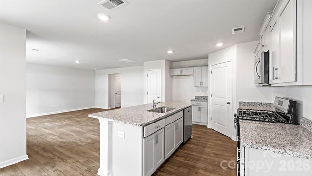 51 Caroline Valley Lane, Hendersonville, NC 28792