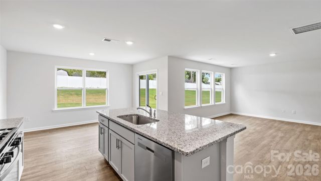 51 Caroline Valley Lane, Hendersonville, NC 28792