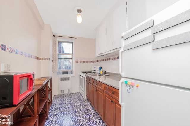 5645 NETHERLAND Avenue # 6E, New York City, NY 10471