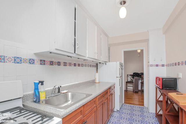 5645 NETHERLAND Avenue # 6E, New York City, NY 10471