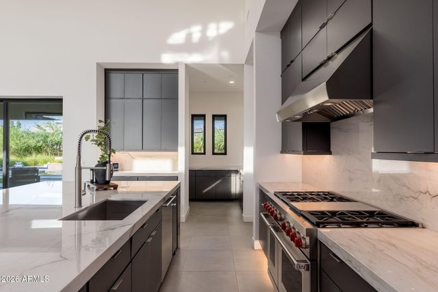 8366 E OLD PAINT Trail, Scottsdale, AZ 85266