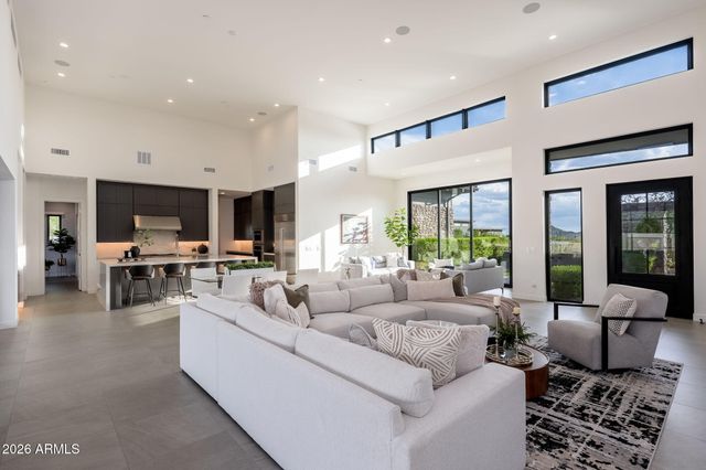 8366 E OLD PAINT Trail, Scottsdale, AZ 85266