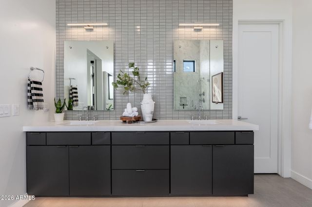 8366 E OLD PAINT Trail, Scottsdale, AZ 85266