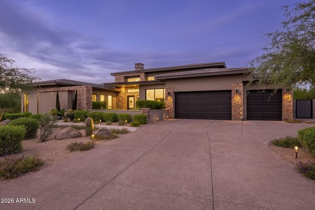 8366 E OLD PAINT Trail, Scottsdale, AZ 85266