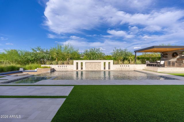 8366 E OLD PAINT Trail, Scottsdale, AZ 85266