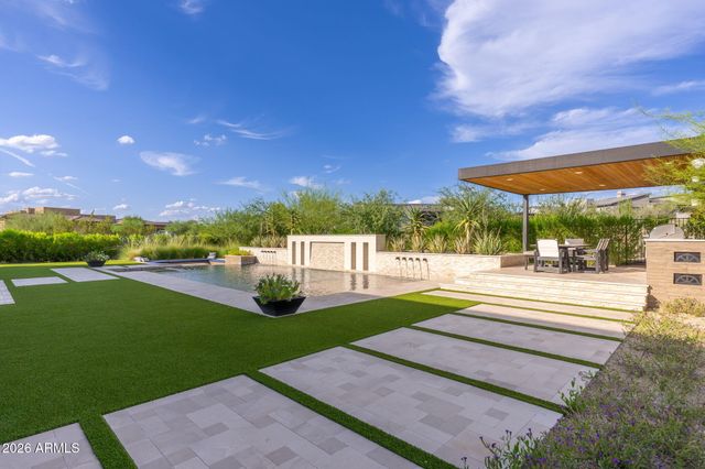 8366 E OLD PAINT Trail, Scottsdale, AZ 85266
