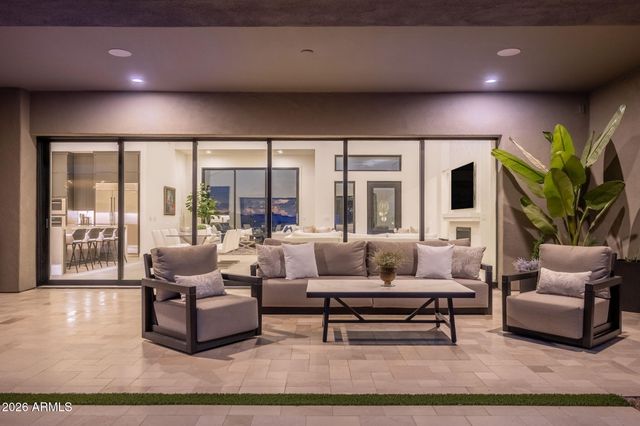 8366 E OLD PAINT Trail, Scottsdale, AZ 85266
