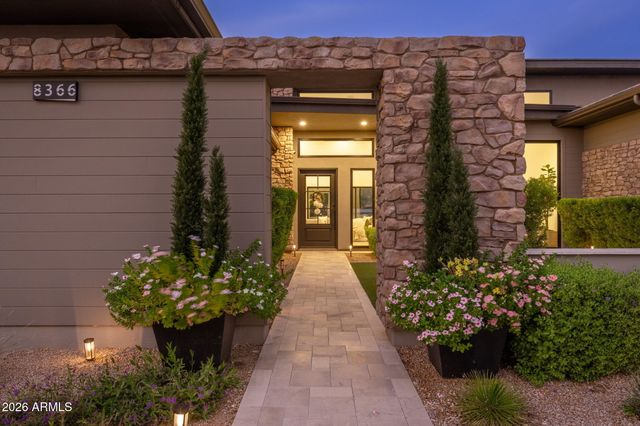 8366 E OLD PAINT Trail, Scottsdale, AZ 85266
