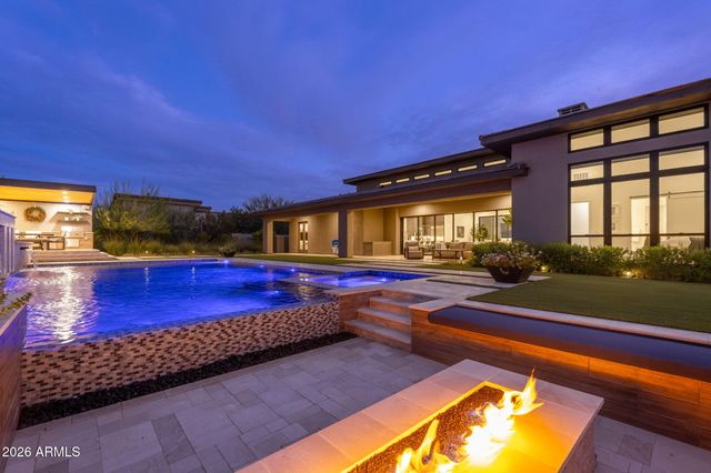 8366 E OLD PAINT Trail, Scottsdale, AZ 85266