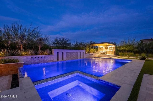 8366 E OLD PAINT Trail, Scottsdale, AZ 85266