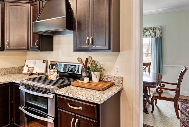 4 Brookmeadow Ln, Grafton, MA 01560