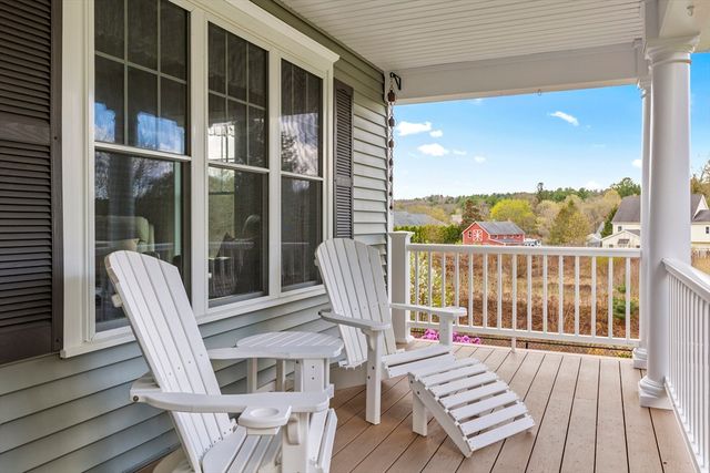 4 Brookmeadow Ln, Grafton, MA 01560