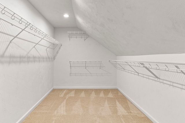 4 Brookmeadow Ln, Grafton, MA 01560