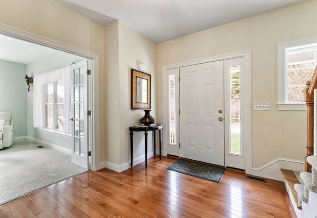 4 Brookmeadow Ln, Grafton, MA 01560