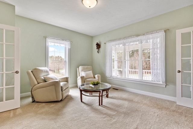 4 Brookmeadow Ln, Grafton, MA 01560