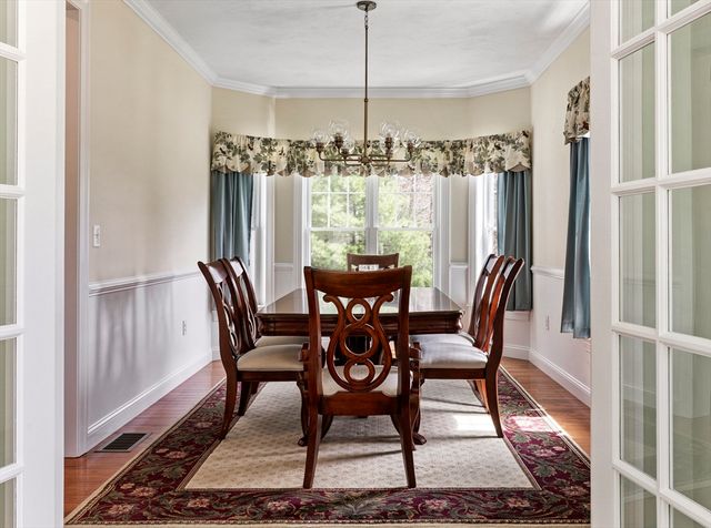 4 Brookmeadow Ln, Grafton, MA 01560