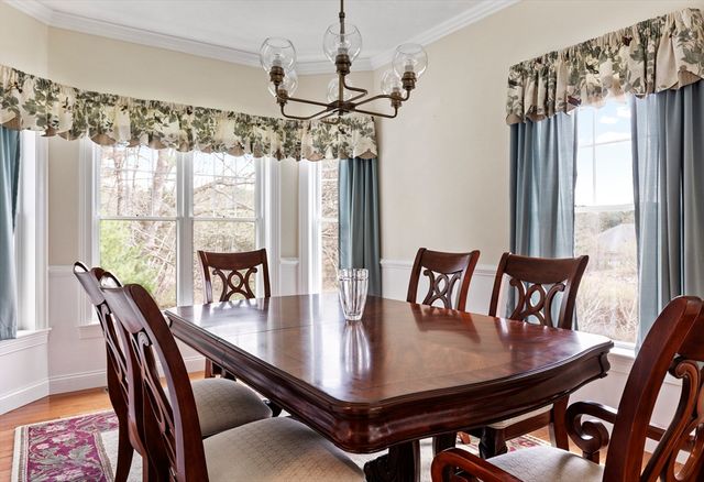 4 Brookmeadow Ln, Grafton, MA 01560