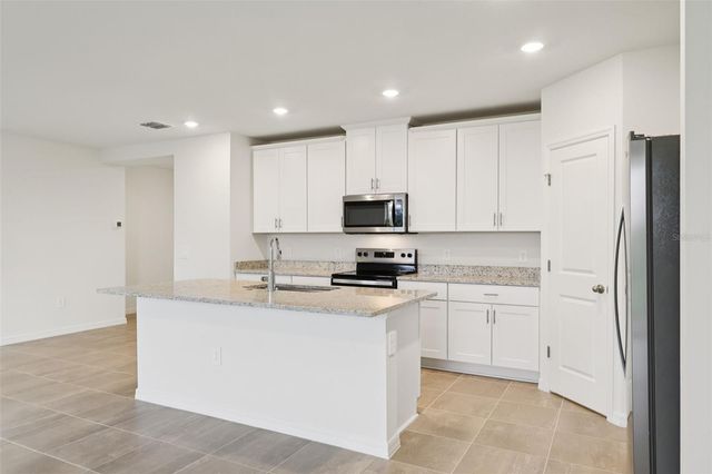 1136 CUMBERLAND TRAIL DRIVE, Lake Hamilton, FL 33851