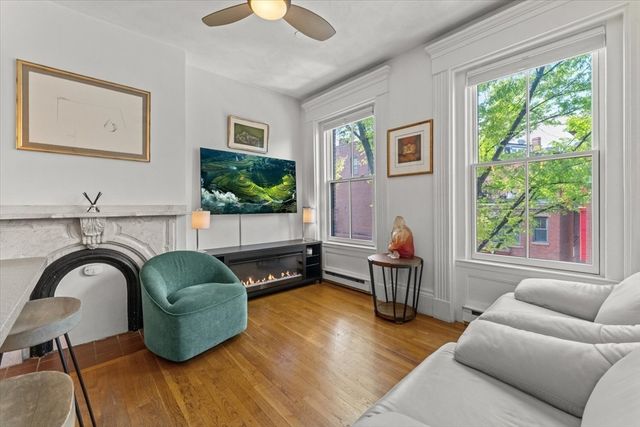 7 Dwight St 3, Boston, MA 02118