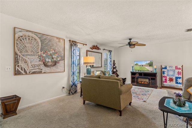 3640 S Springbreeze Way, Homosassa, FL 34448