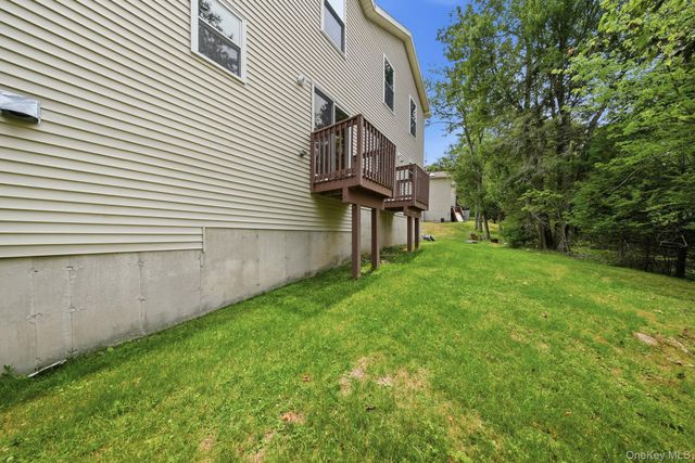2 Deerfield Court, Rock Hill, NY 12775
