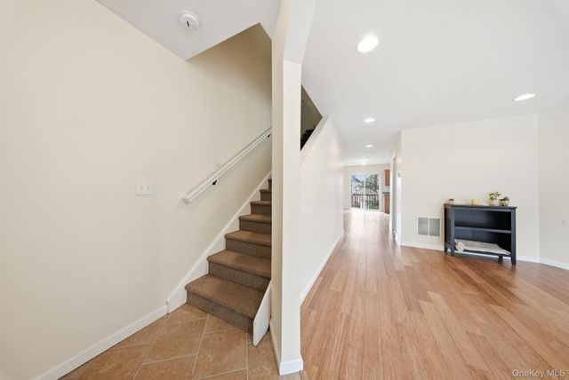 2 Deerfield Court, Rock Hill, NY 12775