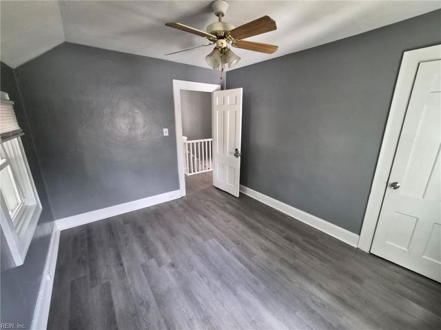 3 Cotton PL, Portsmouth, VA 23702