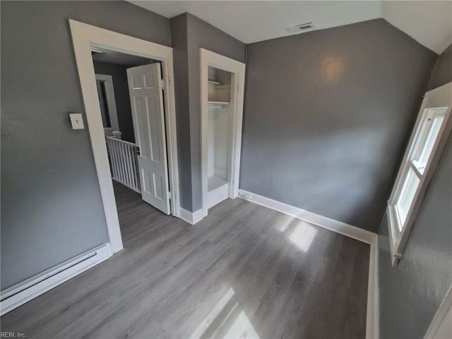 3 Cotton PL, Portsmouth, VA 23702