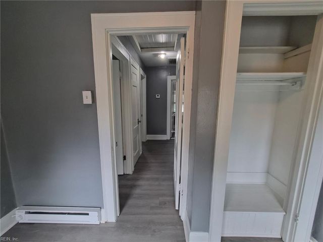 3 Cotton PL, Portsmouth, VA 23702