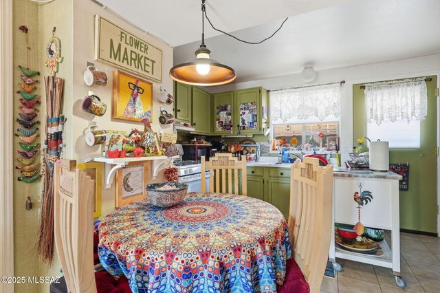 177 S Paseo Pena Apt B, Green Valley, AZ 85614