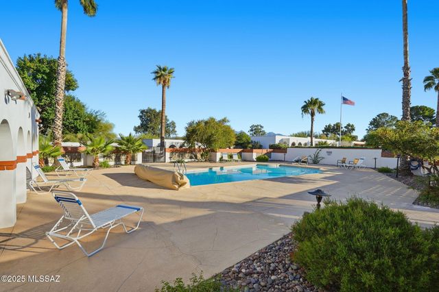 177 S Paseo Pena Apt B, Green Valley, AZ 85614